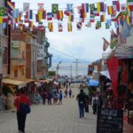 Copacabana - Mercado de artesanato (nas laterais da rua)