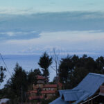 Isla del Sol - Visão para o pico de montanhas (Ancohuma)